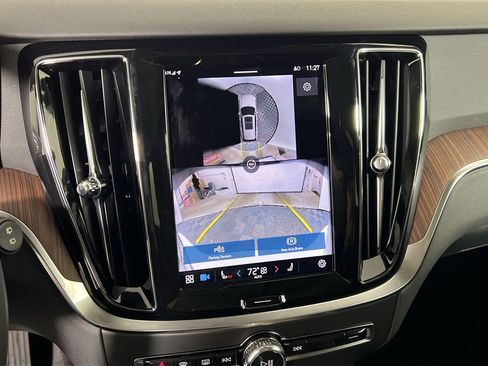 Certified 2025 Volvo V60 B5 Cross Country Plus image 24