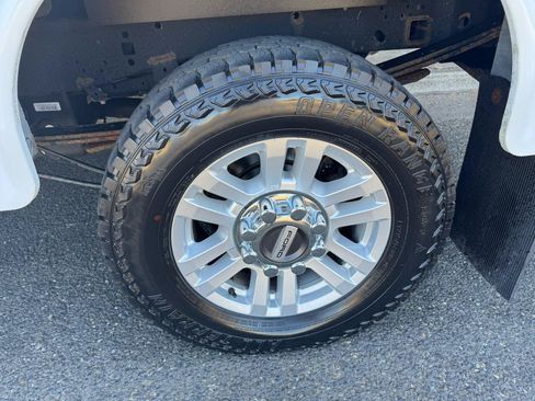 Used 2018 Ford F250 XL w/ STX Appearance Package AWD/4WD image 42