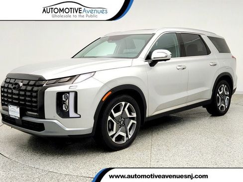 Used 2023 Hyundai Palisade Limited AWD/4WD image 1