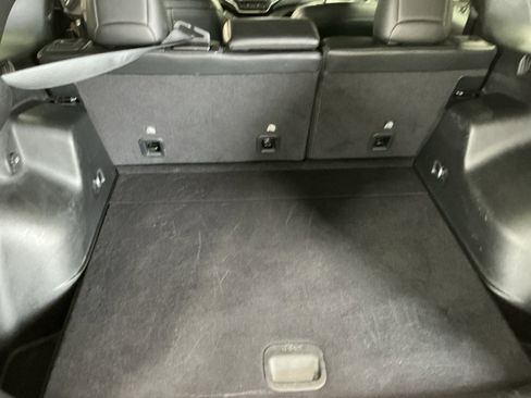 Used 2021 Jeep Cherokee Latitude Lux w/ Comfort/Convenience Group image 16