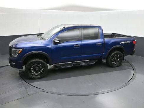 Used 2021 Nissan Titan PRO-4X w/ Pro-4x Convenience Package AWD/4WD image 37
