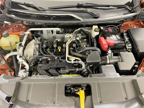 Used 2021 Nissan Rogue Platinum image 12