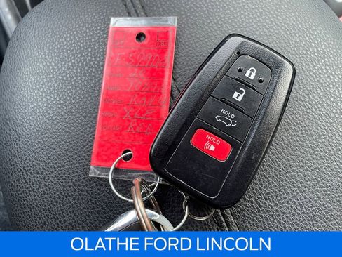 Used 2020 Toyota RAV4 XLE Premium image 37