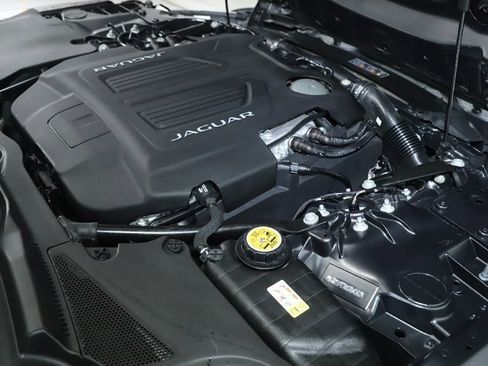 Used 2024 Jaguar F-TYPE R image 31