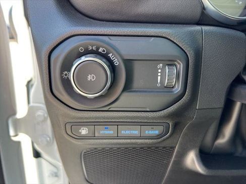 Certified 2023 Jeep Wrangler Unlimited Sahara w/ Cold Weather Group image 9