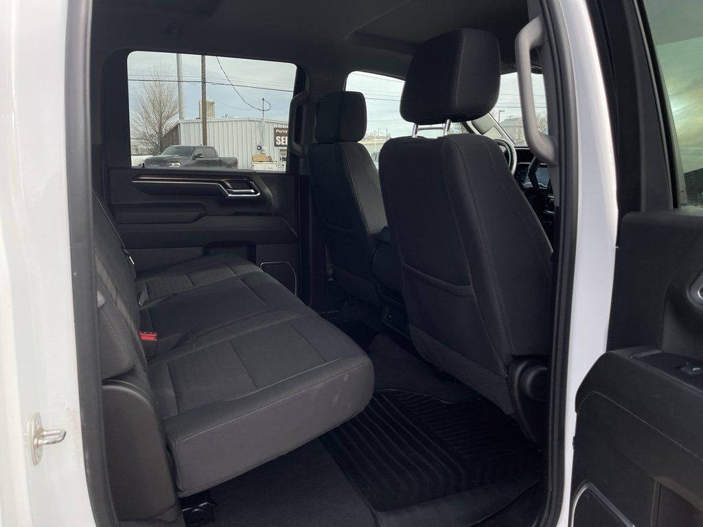 Used 2024 Chevrolet Silverado 2500 LT AWD/4WD image 15