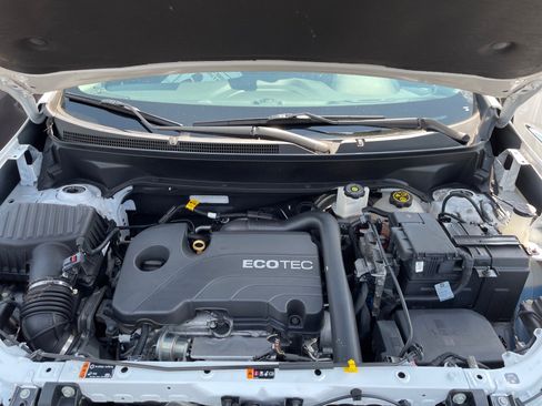 Used 2020 Chevrolet Equinox LT FWD image 18
