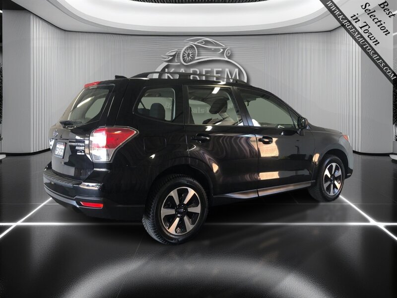Used 2017 Subaru Forester 2.5i w/ Alloy Wheel Package AWD/4WD image 5