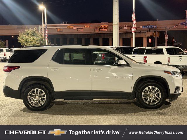 Used 2021 Chevrolet Traverse LT FWD image 3