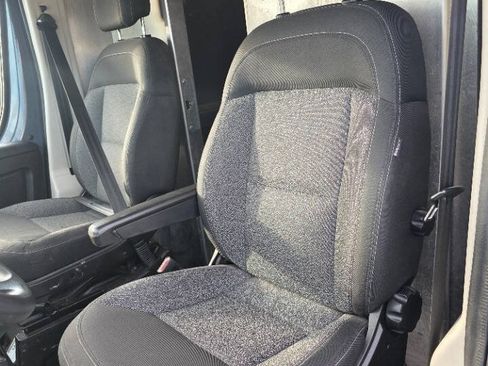 Used 2019 RAM ProMaster 2500 FWD image 12