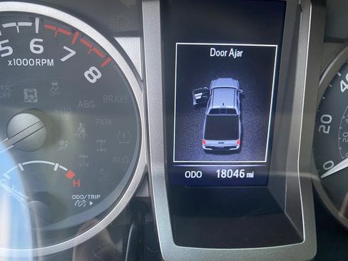 Used 2022 Toyota Tacoma SR5 image 19