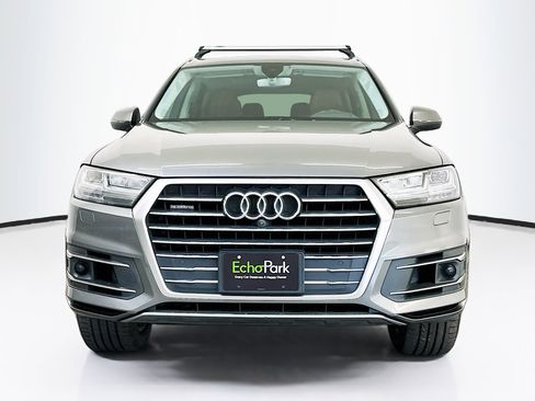 Used 2017 Audi Q7 3.0T Prestige w/ Prestige Package image 2