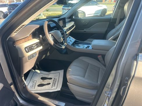 Used 2020 Lincoln Aviator Reserve w/ Equipment Group 201A image 28