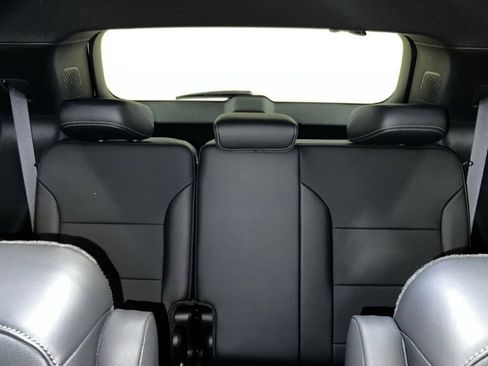New 2026 Buick Enclave Preferred w/ LPO, Floor Liner Package AWD/4WD image 34