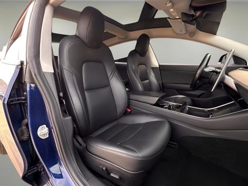 Used 2018 Tesla Model 3 Long Range image 21