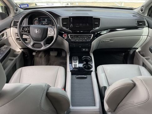 Used 2022 Honda Pilot Touring image 10