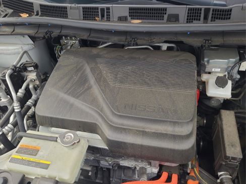 Used 2023 Nissan Leaf SV Plus image 27