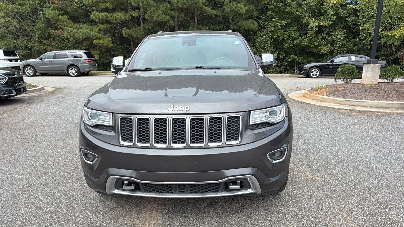 Used 2014 Jeep Grand Cherokee Overland w/ Advanced Technology Group RWD image 3