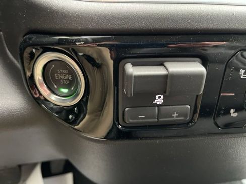 New 2026 GMC Sierra 1500 SLE w/ X31 Off-Road Package image 29