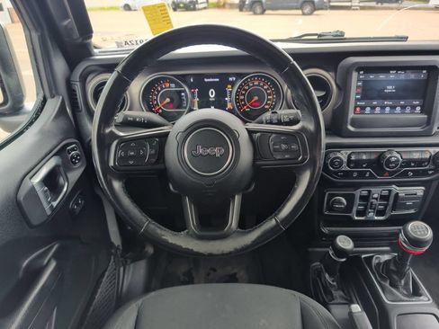 Used 2020 Jeep Wrangler Unlimited Sport AWD/4WD image 15