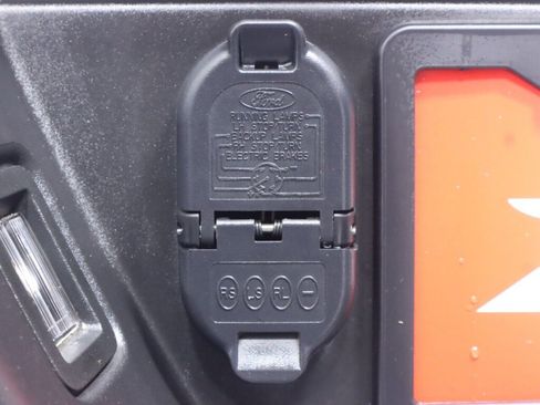 Used 2019 Ford F150 Raptor w/ Equipment Group 802A Luxury image 48