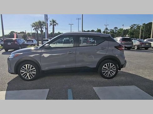 Used 2023 Nissan Kicks SV FWD image 25
