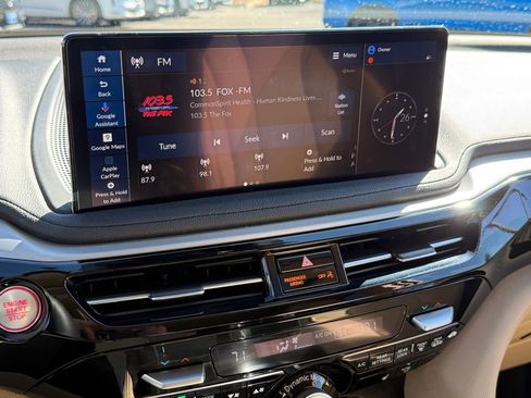 Used 2025 Acura MDX SH-AWD image 26