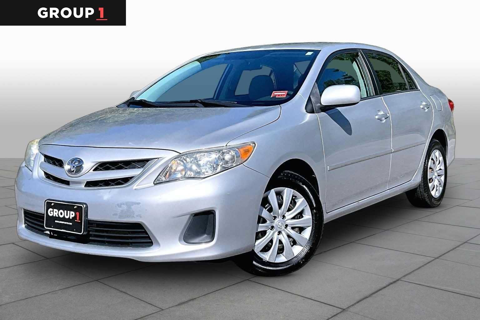 Used 2012 Toyota Corolla LE FWD image 1