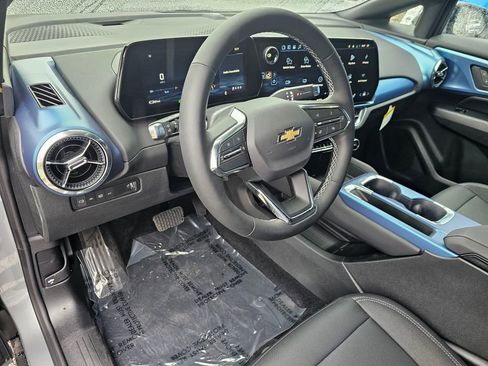 New 2026 Chevrolet Equinox EV LT FWD image 19