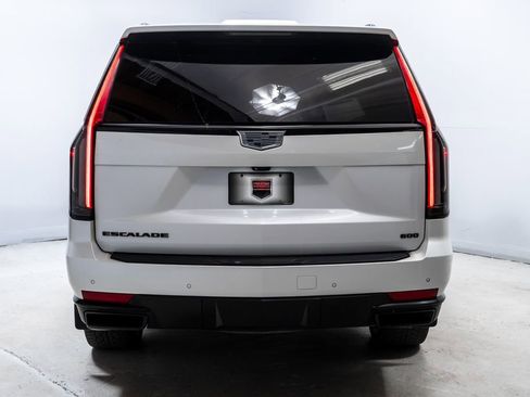 Used 2022 Cadillac Escalade Sport Platinum w/ Heavy-Duty Trailer Package AWD/4WD image 6