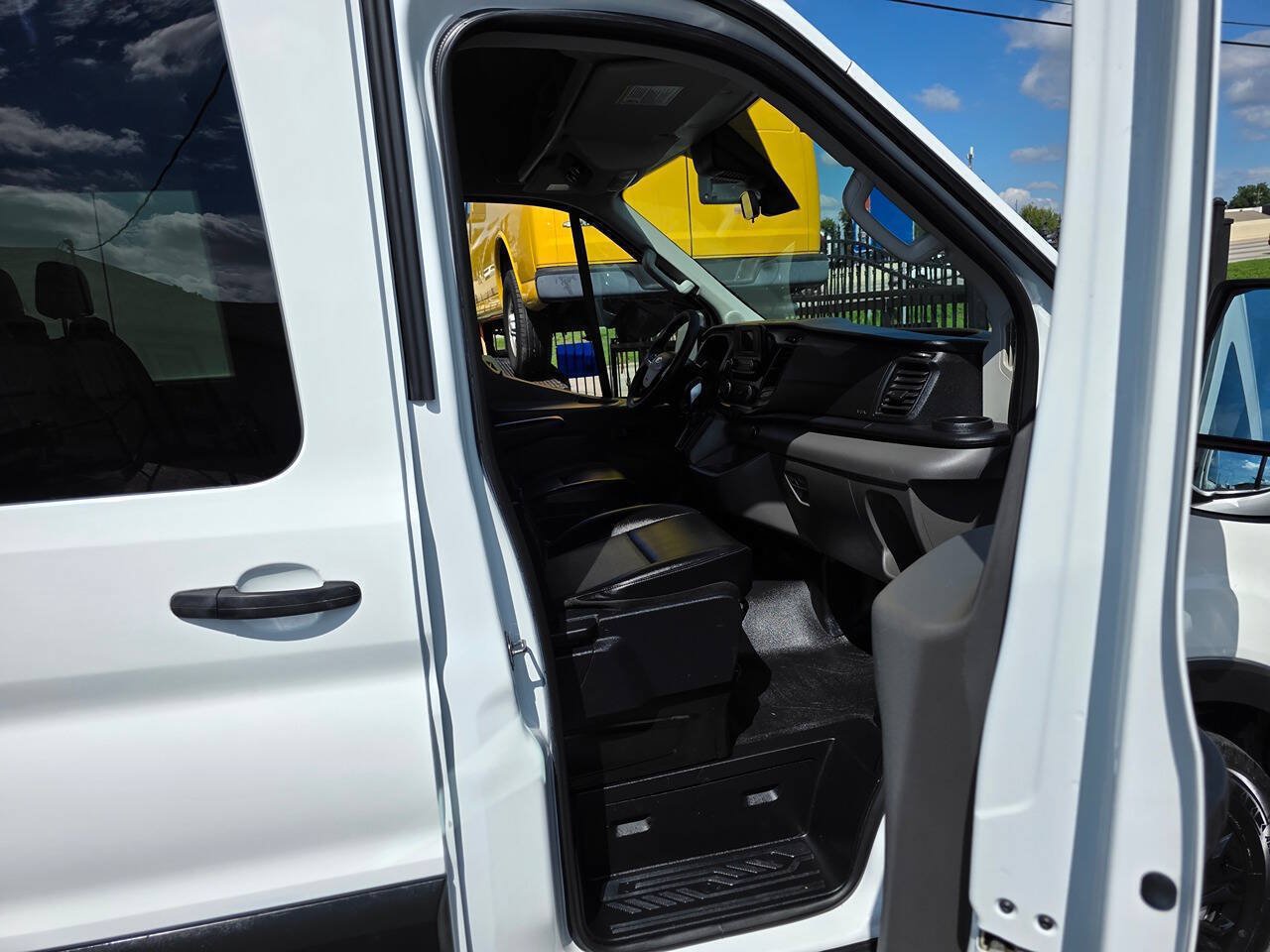 Used 2020 Ford Transit 350 XL RWD image 18