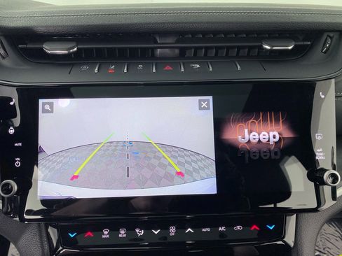 New 2026 Jeep Grand Cherokee Altitude AWD/4WD image 7