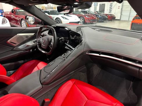 Used 2025 Chevrolet Corvette Z06 RWD image 10