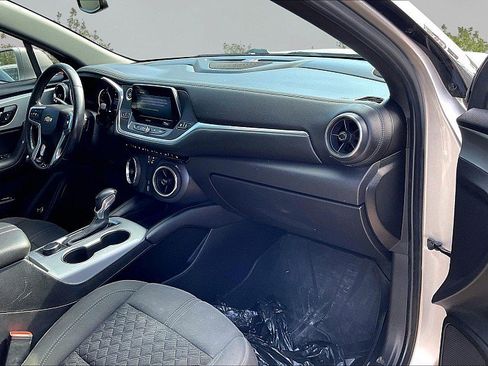 Used 2020 Chevrolet Blazer LT FWD image 24