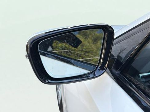 Used 2023 BMW 330i Sedan w/ Premium Package image 29