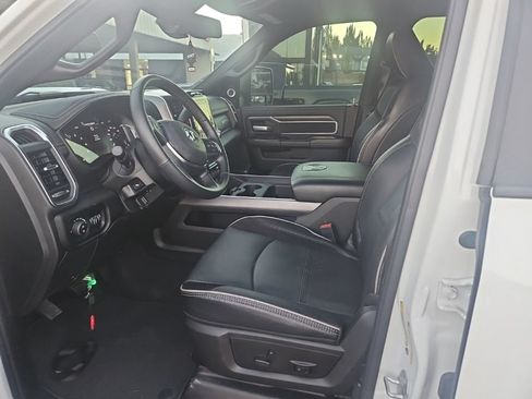 Used 2024 RAM 2500 Laramie w/ Night Edition AWD/4WD image 11
