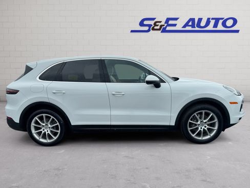 Used 2019 Porsche Cayenne AWD/4WD image 5