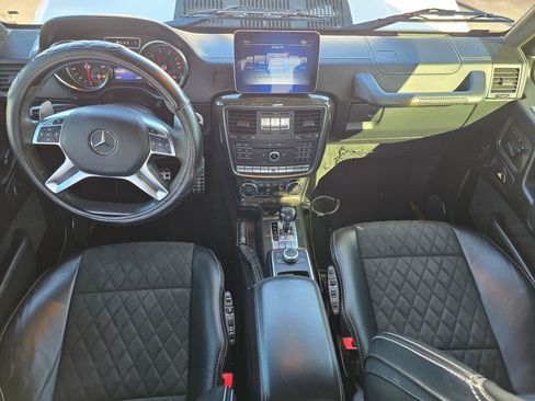 Used 2018 Mercedes-Benz G 550 Squared image 17