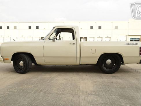 Used 1987 Dodge D/W Truck 150 image 5