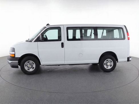 Used 2024 Chevrolet Express 3500 LT w/ LT Preferred Equipment Group image 5