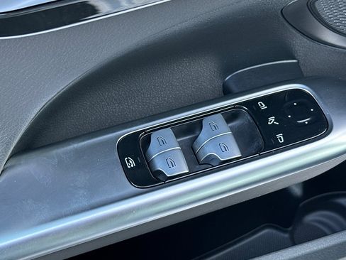 Certified 2025 Mercedes-Benz C 300 Sedan image 12