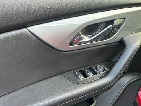 Used 2020 Chevrolet Blazer LT FWD image 6