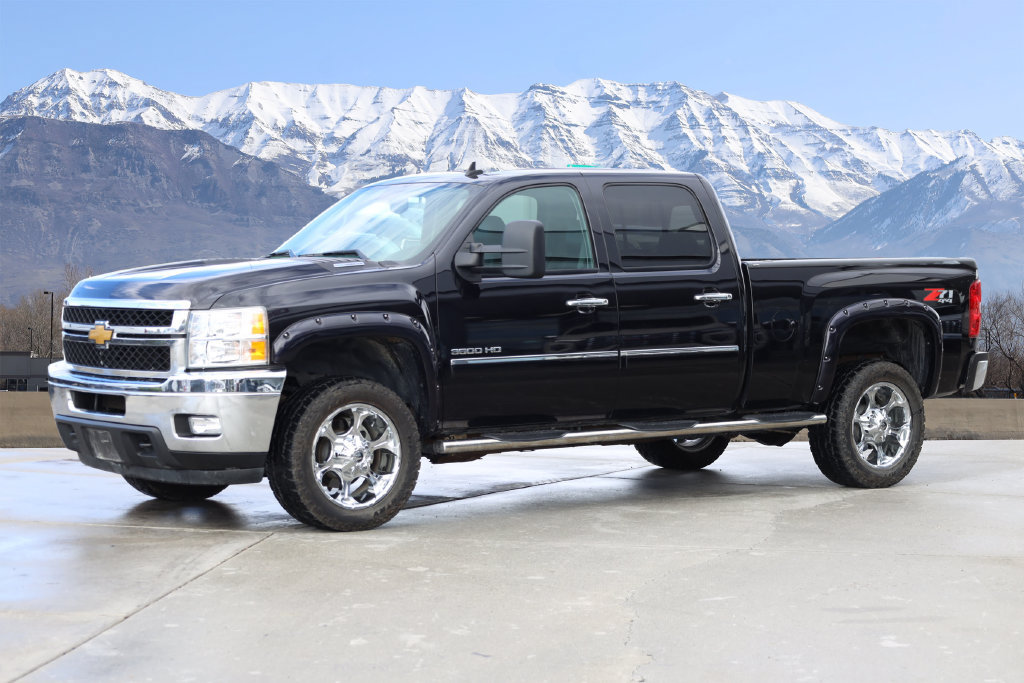 Used 2013 Chevrolet Silverado 3500 LTZ w/ LTZ Plus Package AWD/4WD image 2