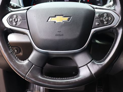 Used 2021 Chevrolet Traverse LT FWD image 59