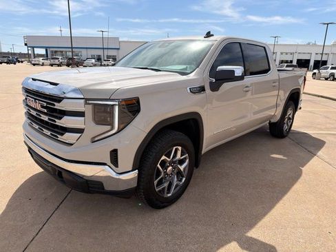 New 2026 GMC Sierra 1500 SLE w/ Preferred Package image 10