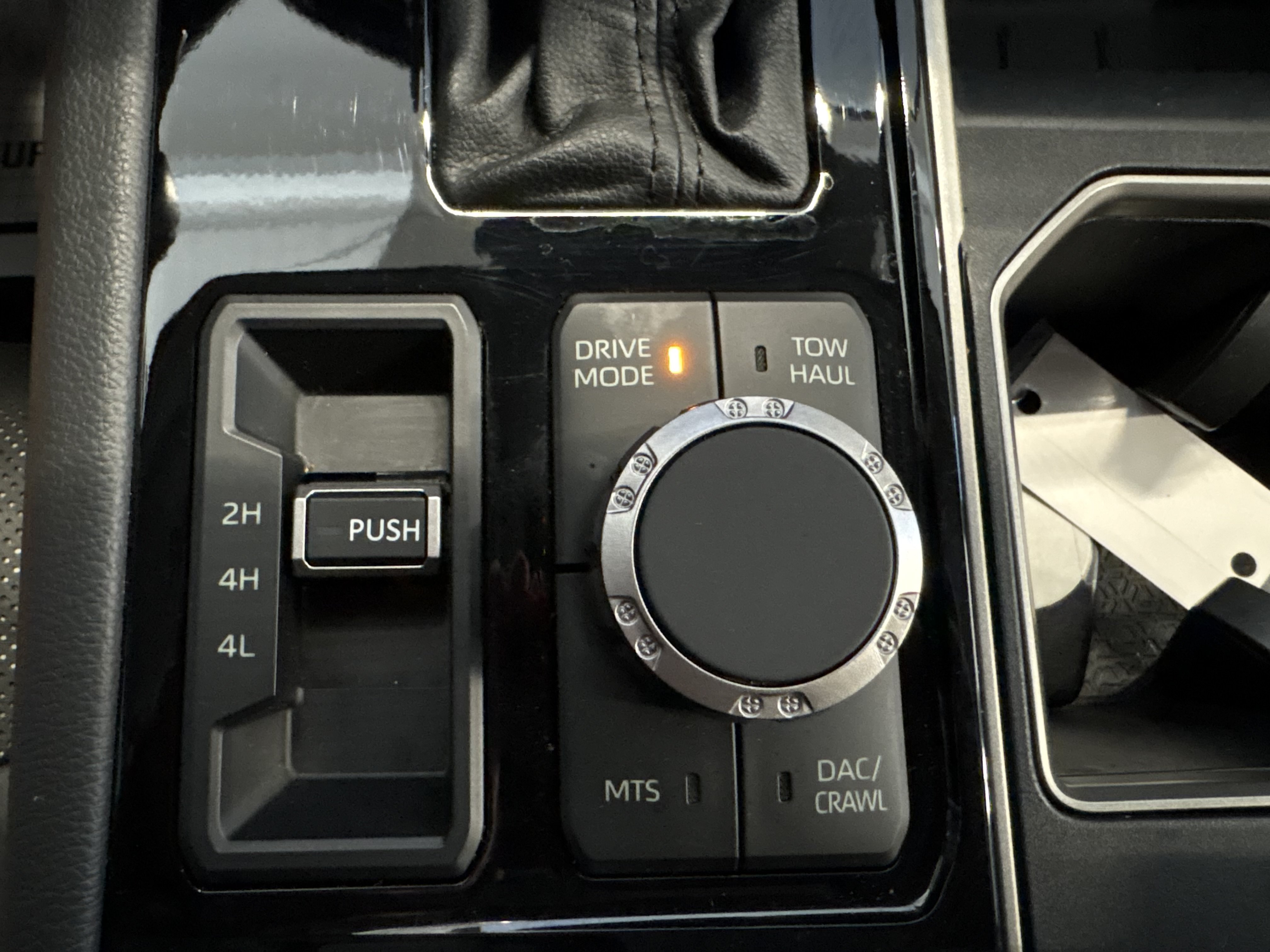 Used 2022 Toyota Tundra Limited w/ TRD Off-Road Package AWD/4WD image 20