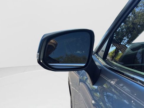 Used 2023 Toyota Highlander LE FWD image 24