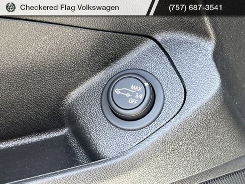 Used 2024 GMC Terrain AT4 image 20