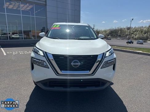 Certified 2022 Nissan Rogue SV image 2