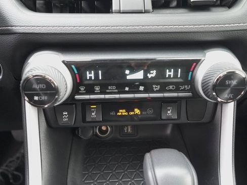 Certified 2025 Toyota RAV4 XLE image 27